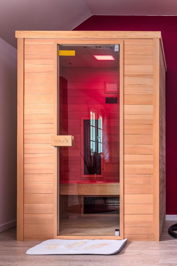 Suite L'Echappee - Maison Romantique - Spa & Sauna Privatif- Pole Dance - Lit Rond Avec Miroir Au Plafond Pezarches Esterno foto