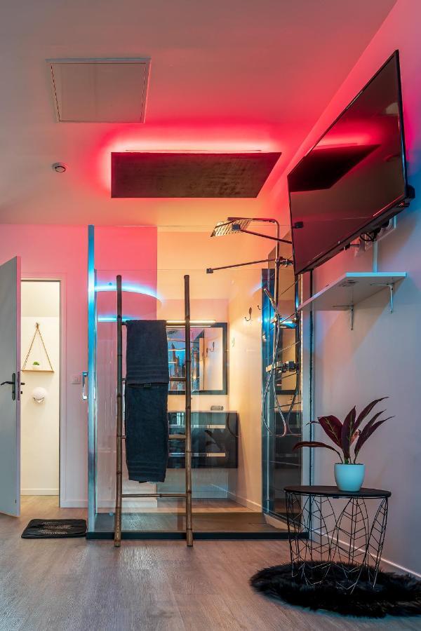 Suite L'Echappee - Maison Romantique - Spa & Sauna Privatif- Pole Dance - Lit Rond Avec Miroir Au Plafond Pezarches Esterno foto